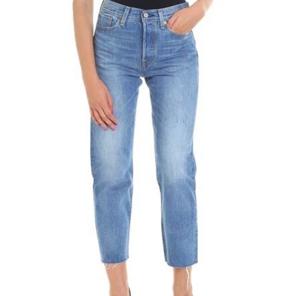 Levi's Denim - Levi's Wedgie Straight Blue Jeans High Rise Fray Hem Womens Size 28 Button Fly